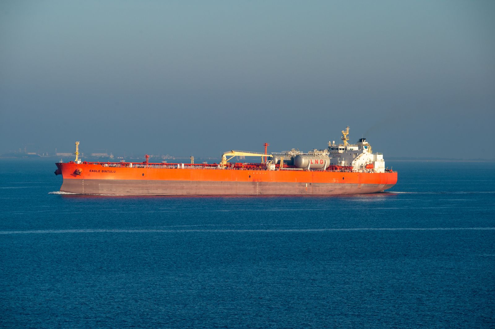 Navire transporteur de gaz en mer