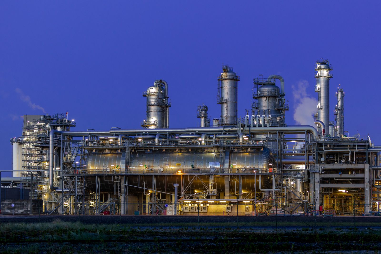 Installation industrielle de traitement et de stockage